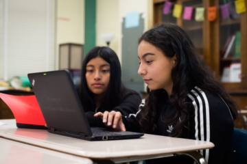 duPont Middle students working in classroom