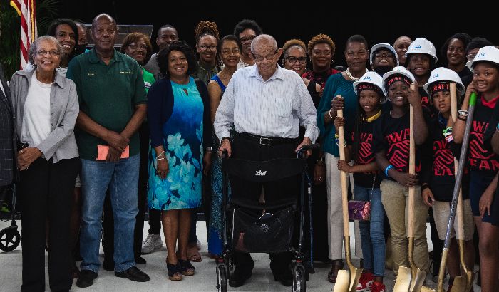 Students, staff, and dignitaries at the Rutledge H. Pearson Elementary School groundbreaking event